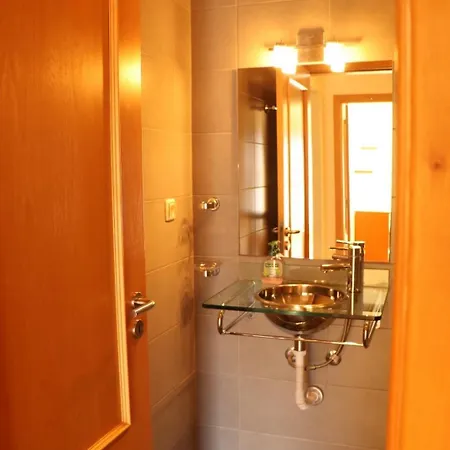 2 Bedroom Sol Al-gharb Daire